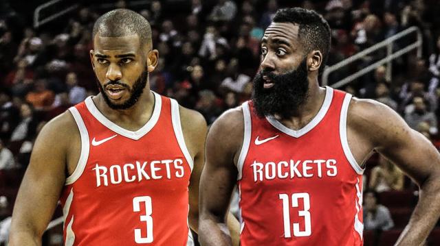 边锋与后腰 边锋与后腰